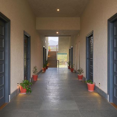 The Hunting Lodge Resort Udaipur - Villas & Pool Dabok Exteriör bild