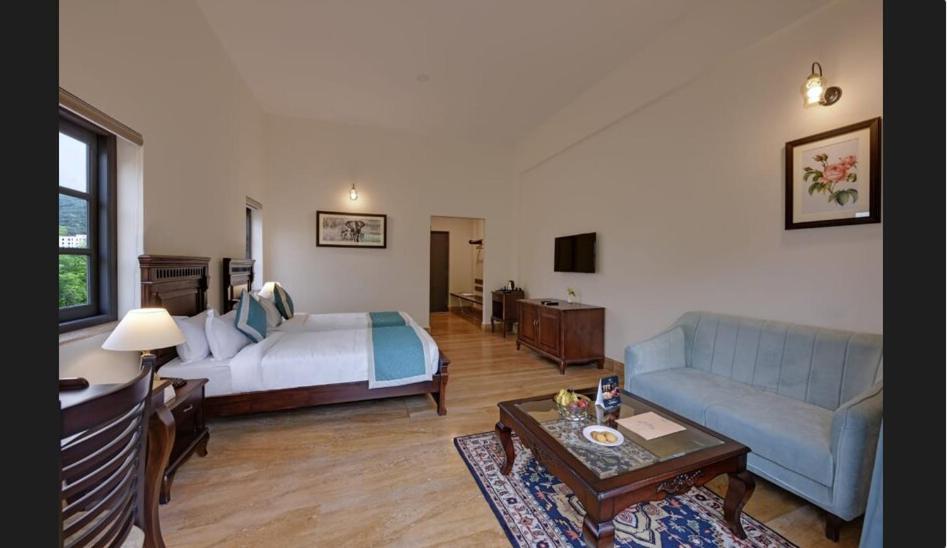 The Hunting Lodge Resort Udaipur - Villas & Pool Dabok Exteriör bild